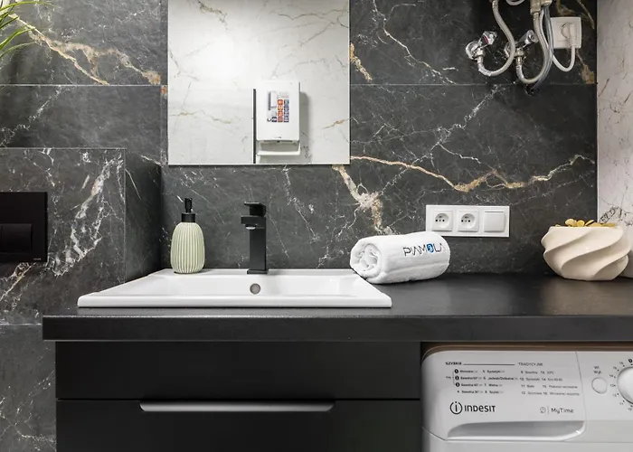 Park Ii Blisko Morza Piamola, Bezplatne Solarium